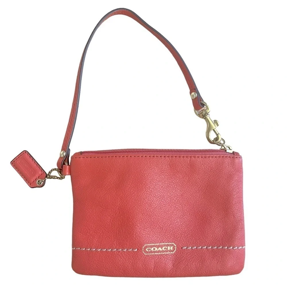 Coach Wristlet, Pink‎ Pebbled Leather, EUC